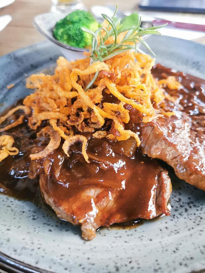 Stadthotel Eggerbraeu 임스트 외부 사진